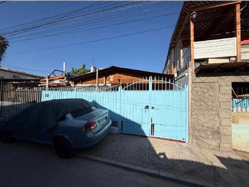 Casa en venta en Casa regularizada de 1 piso, La Pintana (141014), La Pintana - 3 dormitorios, 2 baños