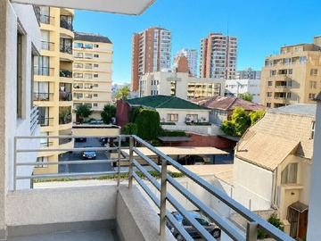 Departamento en venta en Sector Plaza Vergara / Casino, Viña del Mar, Viña del Mar - 2 dormitorios, 2 baños