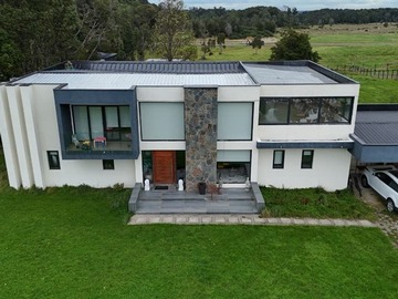 Parcela en venta en Condominio Las Tranqueras, Puerto Varas - 4 dormitorios, 3 baños