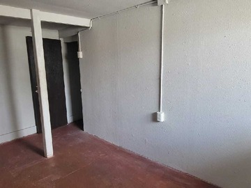 Oficina en arriendo mensual en Oficina calle Tocornal (115097), Santiago - 12 dormitorios, 2 baños