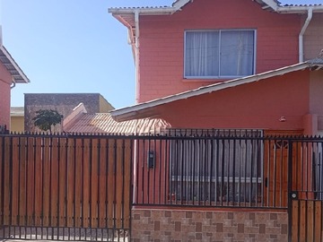 Casa en arriendo mensual en Coquimbo, Coquimbo - 3 dormitorios, 2 baños