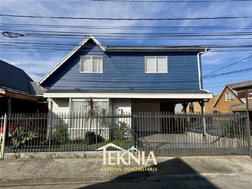 Casa en venta en Pulmahue padre las casas, Padre Las Casas - 4 dormitorios, 2 baños
