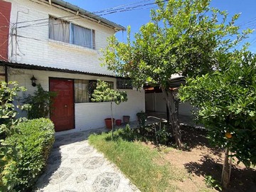 Casa en venta en En Puente Alto - 4 dormitorios, 2 baños