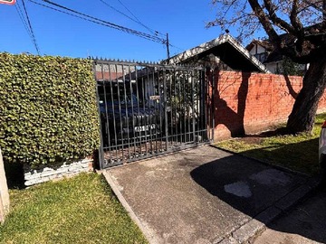 Casa en venta en Venta casa Las Condes sector Los Domínicos (178524), Las Condes - 4 dormitorios, 3 baños