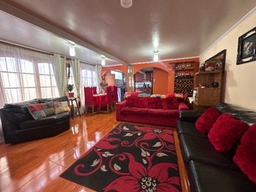 Casa en venta en antonia prado, Recoleta - 4 dormitorios, 2 baños