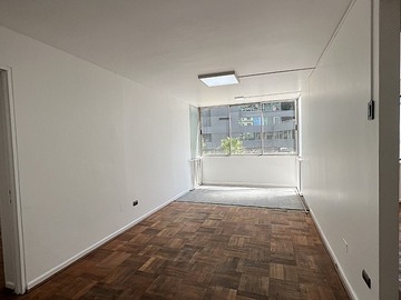 Oficina en venta en Providencia con los leones, Providencia - 3 dormitorios, 2 baños
