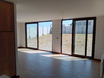 Casa en venta en Venta de cesión de drechos de promesa. (168803), Peñalolén - 3 dormitorios, 3 baños