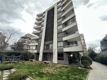 Departamento en venta en Metro Chile España, Ñuñoa - 3 dormitorios, 2 baños