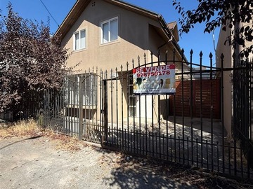 Casa en venta en Sector flores de pucara talca, Talca - 4 dormitorios, 2 baños