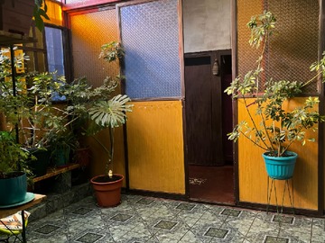 Casa en venta en Guillermo Marconi 1992, Santiago, Región Metropolitana de Santiago 8320000, Chile, Santiago - 4 dormitorios, 1 baño