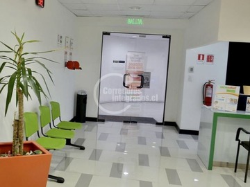 Oficina en arriendo mensual en Puente con Rosas, Santiago - 16 dormitorios, 4 baños