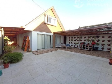 Casa en venta en Cerca del biotren Costa Mar San Pedro, San Pedro de la Paz - 3 dormitorios, 2 baños