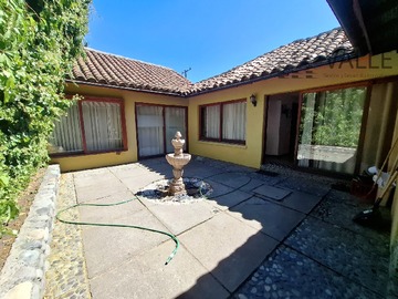 Casa en venta en Barrio el tenis, Rancagua - 4 dormitorios, 3 baños