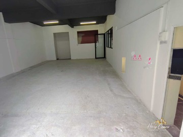 Local Comercial en arriendo mensual en Excelente Local Comercial (181159), Las Condes - 1 baño
