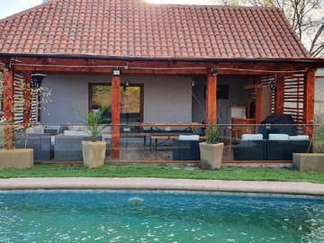 Casa en venta en Hermosa Parcela en Condominio Calera de Tango (69298), Calera de Tango - 5 dormitorios, 5 baños
