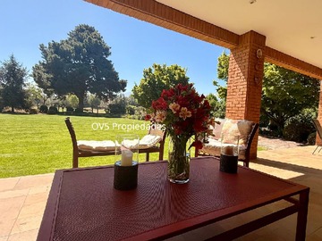 Casa en venta en Preciosa casa Las Brisas de Chicureo (121070), Colina - 5 dormitorios, 4 baños