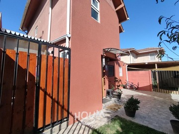 Casa en venta en Profesor Joaquín Parra Castillo, Cerrillos - 4 dormitorios, 3 baños