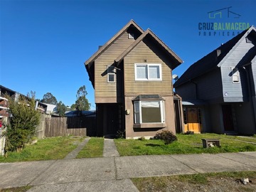 Casa en venta en Av. Austral, Puerto Montt - 3 dormitorios, 3 baños