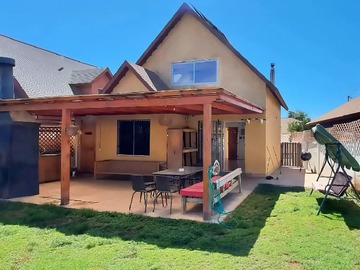 Casa en venta en Avenida Curauma Sur, Valparaíso, Región de Valparaíso 2340000, Chile, Valparaíso - 3 dormitorios, 2 baños