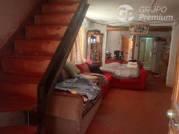 Casa en venta en Villa san luis, Maipú - 4 dormitorios, 1 baño