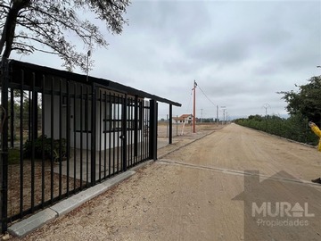 Parcela en venta en Avda. Manuel Castillo / Avda. Calera de Tango, Peñaflor