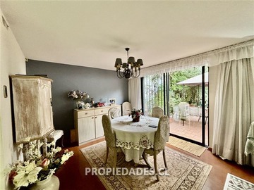 Casa en venta en General Blanche, Las Condes - 3 dormitorios, 2 baños