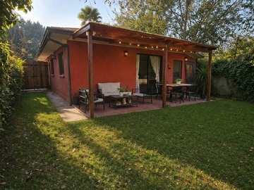 Casa en venta en Cerca de Av. España!!, Curicó - 3 dormitorios, 2 baños