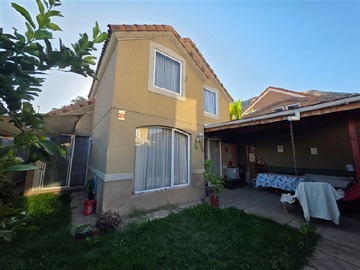 Casa en venta en Calle lipizzano, Huechuraba - 3 dormitorios, 3 baños