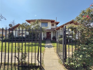 Casa en venta en Ruta H-29 y ruta H-255, Machalí - 5 dormitorios, 4 baños