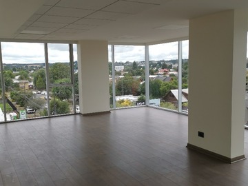 Oficina en arriendo mensual en Hochstetter, Temuco - 1 dormitorio, 2 baños