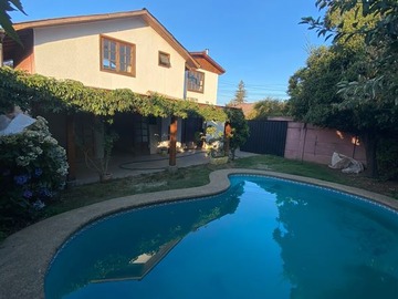 Casa en venta en Villa Emanuel, Chillán - 5 dormitorios, 3 baños