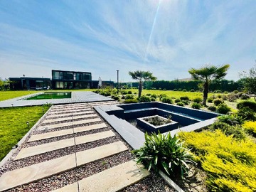Casa en arriendo mensual en Modernismo, confortabilidad en cond privado (153688), Talagante - 9 dormitorios, 6 baños