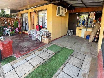 Casa en venta en Pasaje Doce, Puente Alto - 2 dormitorios, 1 baño