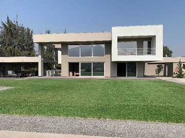 Casa en venta en Las Condes // Estadio Español // Del Inca (146165), Las Condes - 3 dormitorios, 3 baños