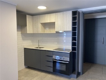 Departamento en venta en Av. Santa Isabel / Carmen, Santiago - 2 dormitorios, 2 baños
