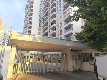 Departamento en arriendo mensual en Avenida Macul 2470, Macul - 2 dormitorios, 2 baños