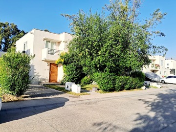 Casa en venta en Borde Blanco, Colina - 4 dormitorios, 3 baños