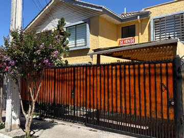 Casa en venta en En San Bernardo - 3 dormitorios, 2 baños