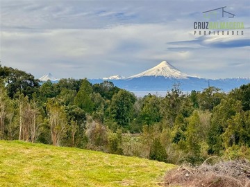 Parcela en venta en Condominio Alto Colonos, a minutos de Frutillar bajo y Playa Maqui, Frutillar