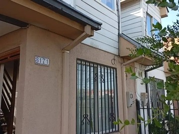 Casa en venta en Villa bicentenario, Talca - 3 dormitorios