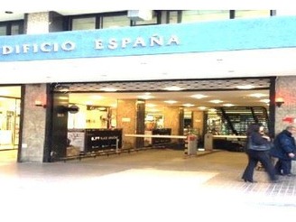 Oficina en venta en Huerfanos 863, Santiago - 5 dormitorios, 1 baño