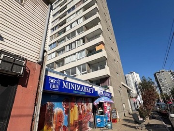 Local Comercial en venta en Local en venta con excelente arrendatario, Estación Central - 2 baños