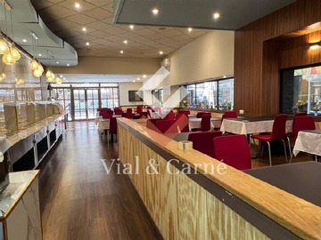 Local Comercial en arriendo mensual en Bandera 248, Santiago - 4 baños