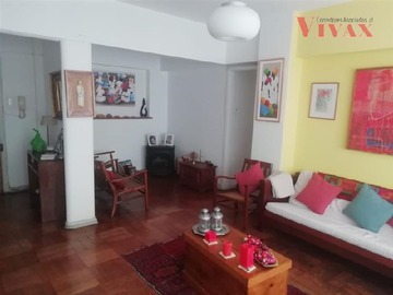 Departamento en venta en Metro Bellas Artes/ Ismael Valdés Vergara, Santiago - 4 dormitorios, 2 baños
