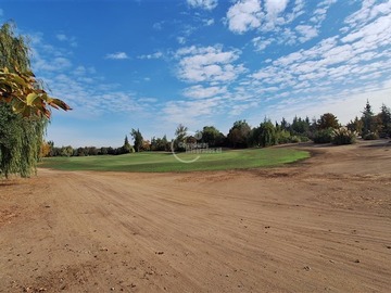 Sitio en venta en Las Brisas orilla de cancha cerca Club House, Colina