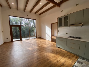 Casa en venta en Camino al volcán lote 5 b-3 sector zanjón seco, Pucón - 2 dormitorios, 2 baños