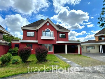 Casa en venta en Barrio Inglés, Temuco, Temuco - 5 dormitorios, 4 baños