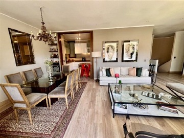 Departamento en venta en Duplex casi nuevo con jardin, excelente sector, colegio los alerces¡¡¡¡¡, Lo Barnechea - 3 dormitorios, 3 baños