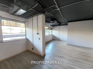 Oficina en arriendo mensual en Tobalaba / Cristóbal Colón, Providencia - 1 baño