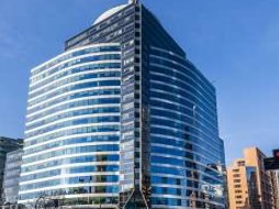 Oficina en arriendo mensual en Av Vitacura con El Bosque Norte, Las Condes - 12 dormitorios, 9 baños